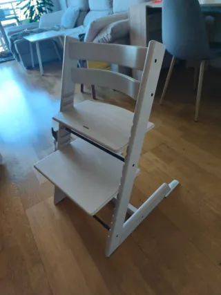 Silla Stokke de madera