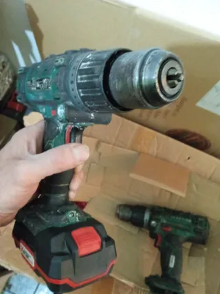 2 Taladros Percutores