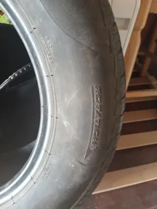 Neumático de coche