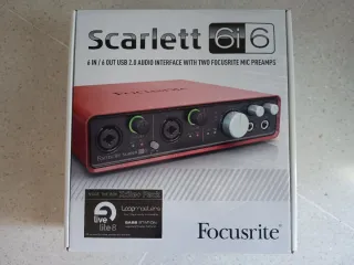 Focusrite Scarlett 6i6 Interfaz Audio USB