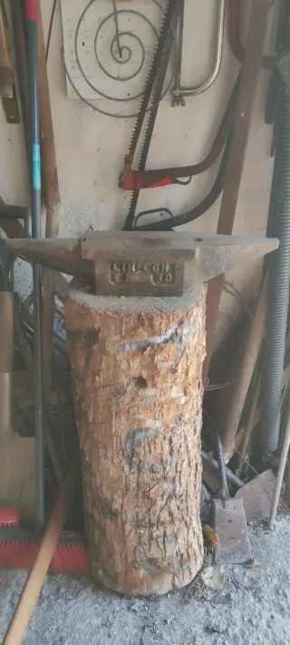 Yunque de forja herrero LINCON 30