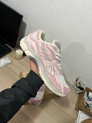 Zapatillas Asics Gel NYC Rosas Talla 44