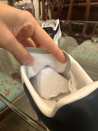 Sneakers Alexander McQueen bianche e nere