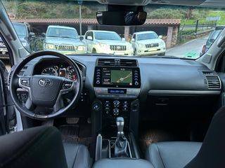TOYOTA Land Cruiser 2.8 D4D LIMITED AUTO