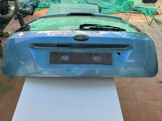 Portón Ford Fiesta Azul