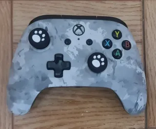 Xbox One 500GB + Mando + 3 Juegos