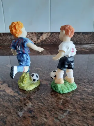 FIGURAS NIÑO FUTBOLISTA