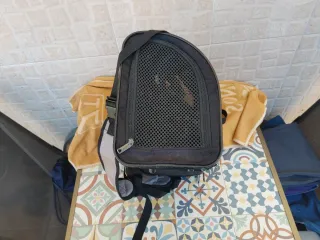 Transportín para perro negro y gris