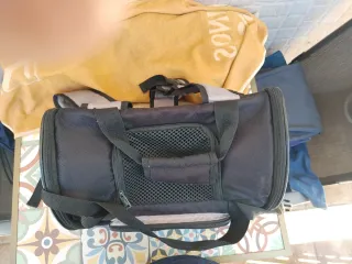 Transportín para perro negro y gris