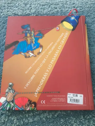 Libro linterna Edad Media. susaeta
