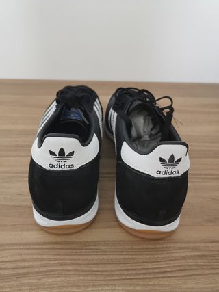 SL 72 Tenis Negros Blancos