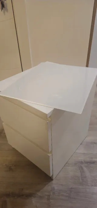 Mesita de noche Ikea blanca