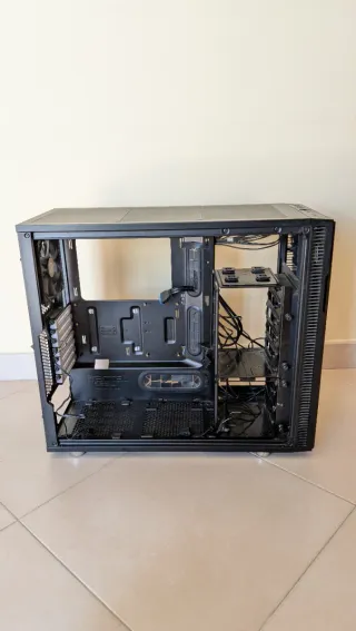 Caja PC Fractal Design R5