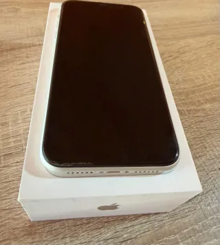 iPhone 11 64GB