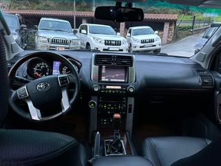 TOYOTA Land Cruiser 3.0 D4D LIMITED AUTO