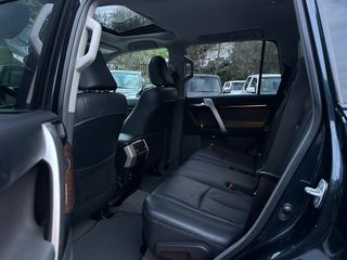 TOYOTA Land Cruiser 3.0 D4D LIMITED AUTO