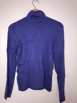 Camiseta Zara cuello alto azul