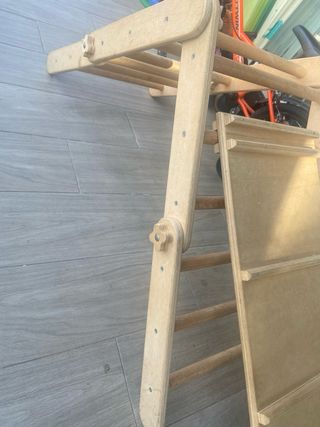 Triangolo Pikler smontabile in legno
