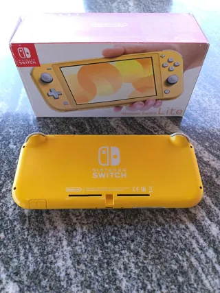 Nintendo Switch Lite Giallo