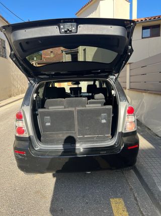 Toyota Corolla verso 2008