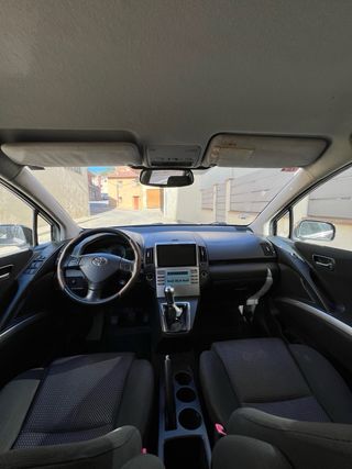 Toyota Corolla verso 2008