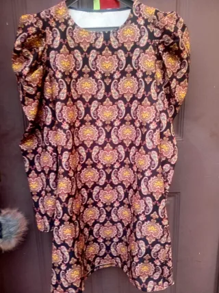 Abito vintage maniche drappeggiate fantasia