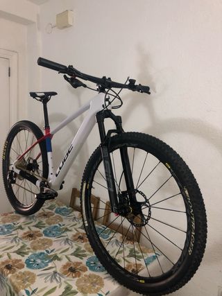 Bicicleta: CUBE Elite Pro carbono C68 2024