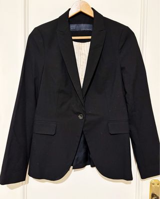 Blazer Negro Zara seminueva 2025