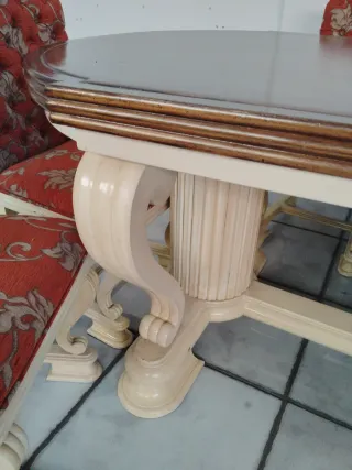 Mesa de comedor nogal y 6 sillas