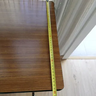 Mesa auxiliar vintage TV