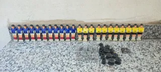 Figuras Futbolín (Azules y Amarillas)
