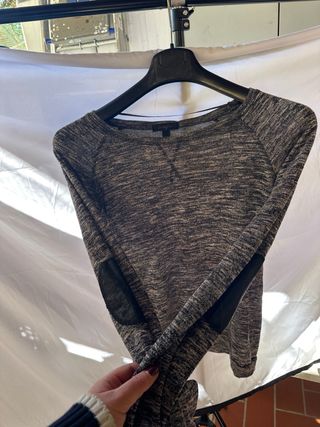 Maglione grigio melange a maniche lunghe