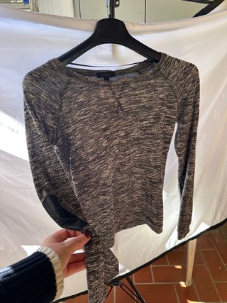 Maglione grigio melange a maniche lunghe