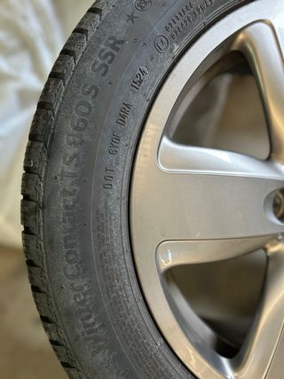 Neumáticos de invierno Continental. 205/55 R16
