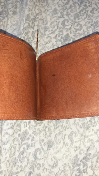 billetera vintage de piel genuina  marca Armasil