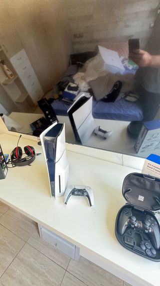 Consola PS5 1TB + 2 Mandos Originales