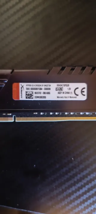 4 Pentes Memória RAM DDR4 HyperX