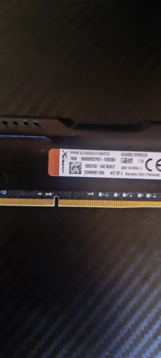 4 Pentes Memória RAM DDR4 HyperX