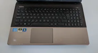 Ordenador portátil ASUS defectuoso