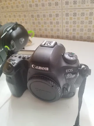 Canon EOS 6D Mark II Cámara DSLR