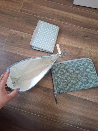 Walking Mum neceser y portadocumentos tulum