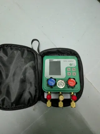 Manómetros Digitales DY523