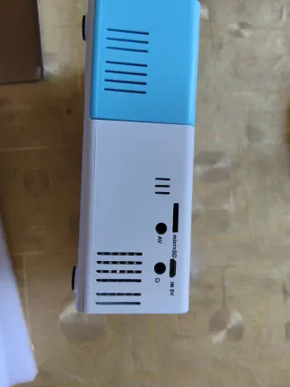 Mini Proyector LED Nuevo