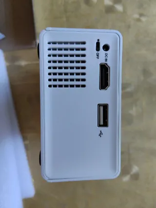 Mini Proyector LED Nuevo