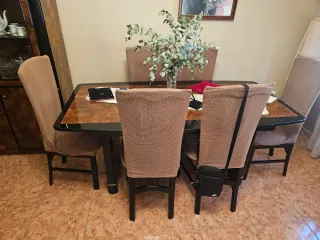 Mesa de salón extensible y 6 sillas