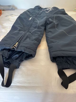 Mono de esquí azul 2 años