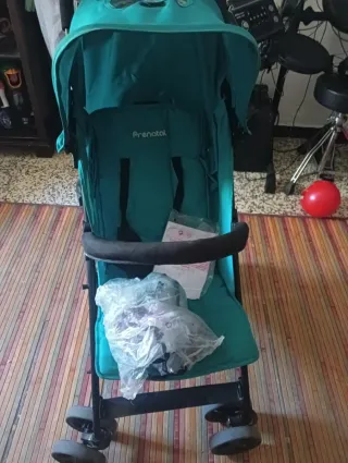 Sillita de paseo azul, nueva