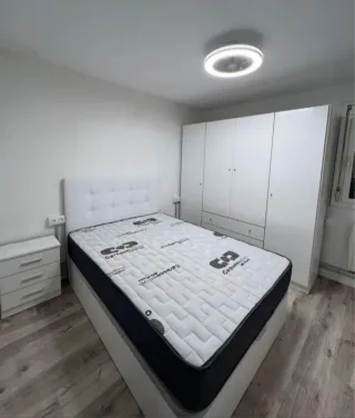 ¡¡CANAPÉS Y COLCHONES NUEVOS!!