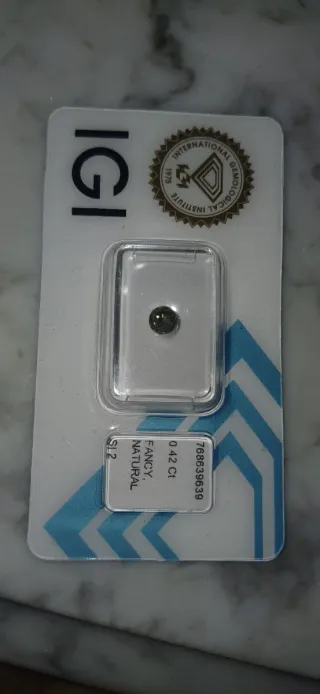 Diamantes Naturales GCI 3.84 ct.