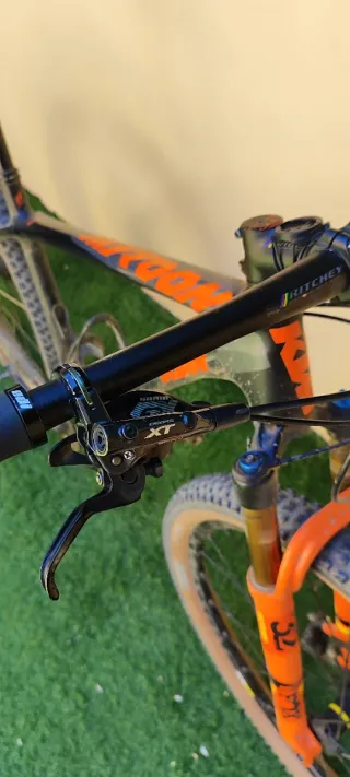Bicicleta MTB KTM